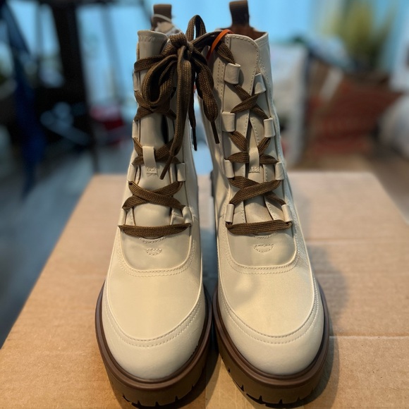 Universal Thread Shoes Universal Threads Memory Foam Off White